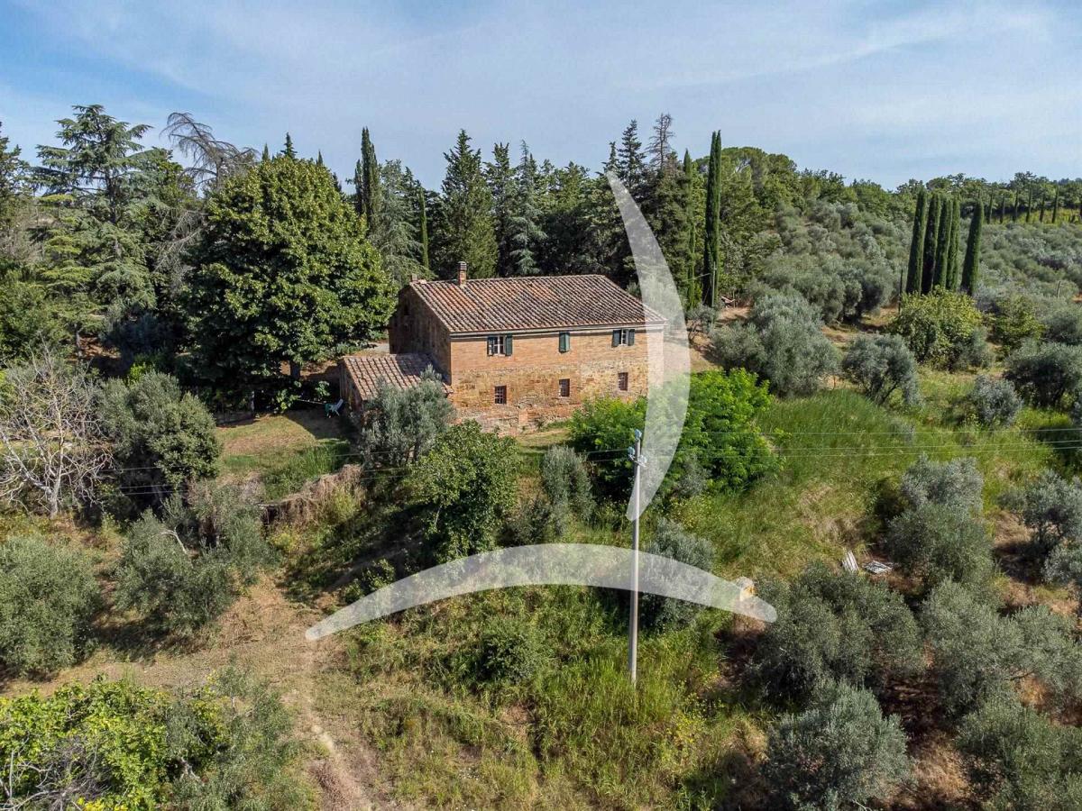 Picture of Home For Sale in Asciano, Tuscany, Italy