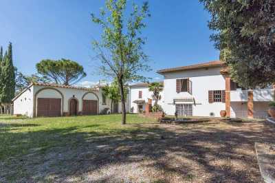 Villa For Sale in Asciano, Italy