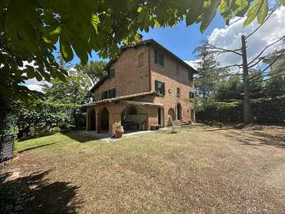 Home For Sale in Foiano Della Chiana, Italy