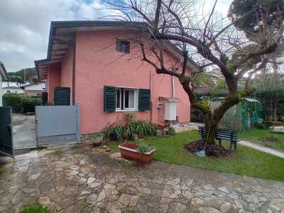 Home For Sale in Forte Dei Marmi, Italy