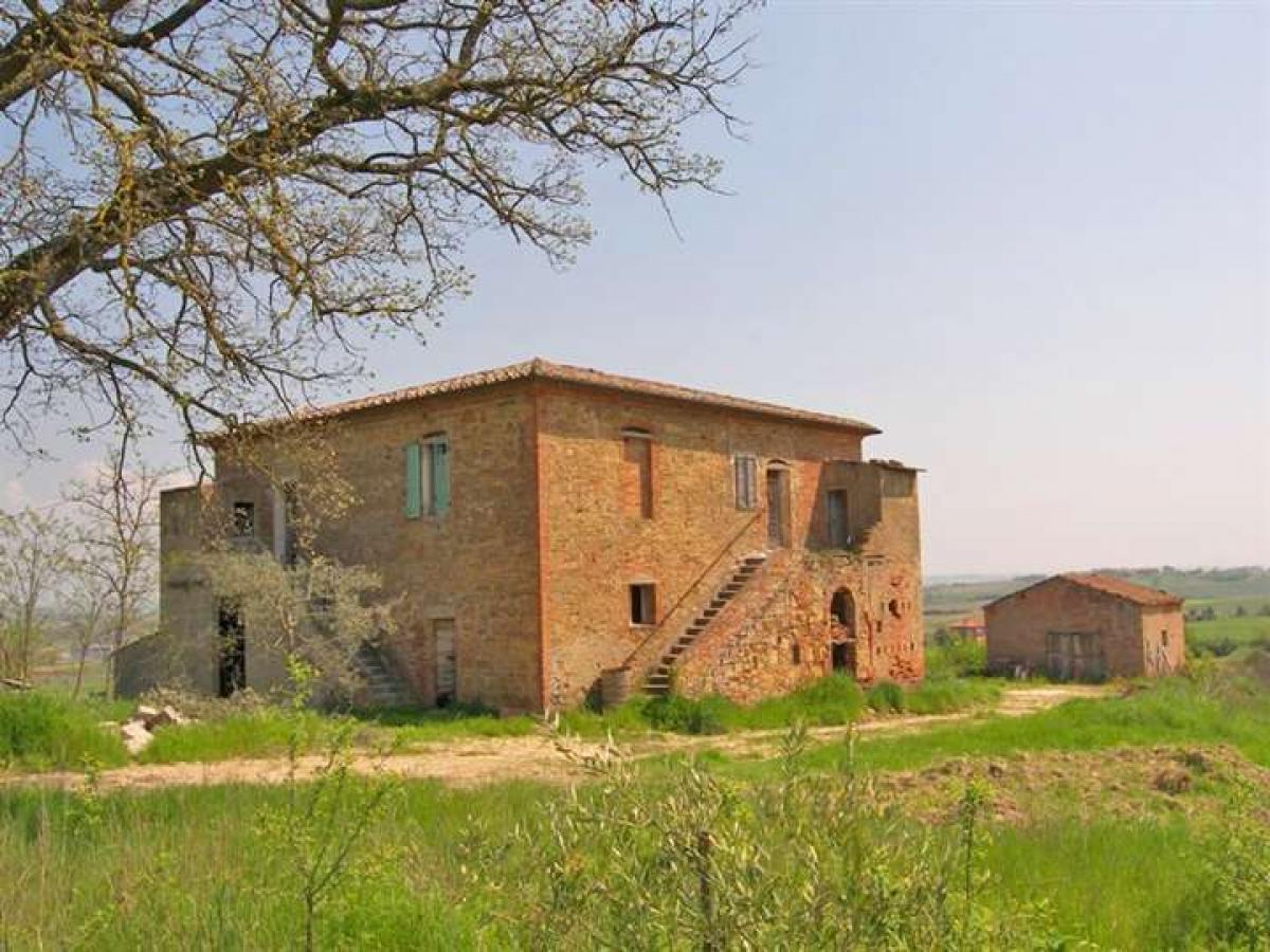 Picture of Home For Sale in Torrita Di Siena, Tuscany, Italy