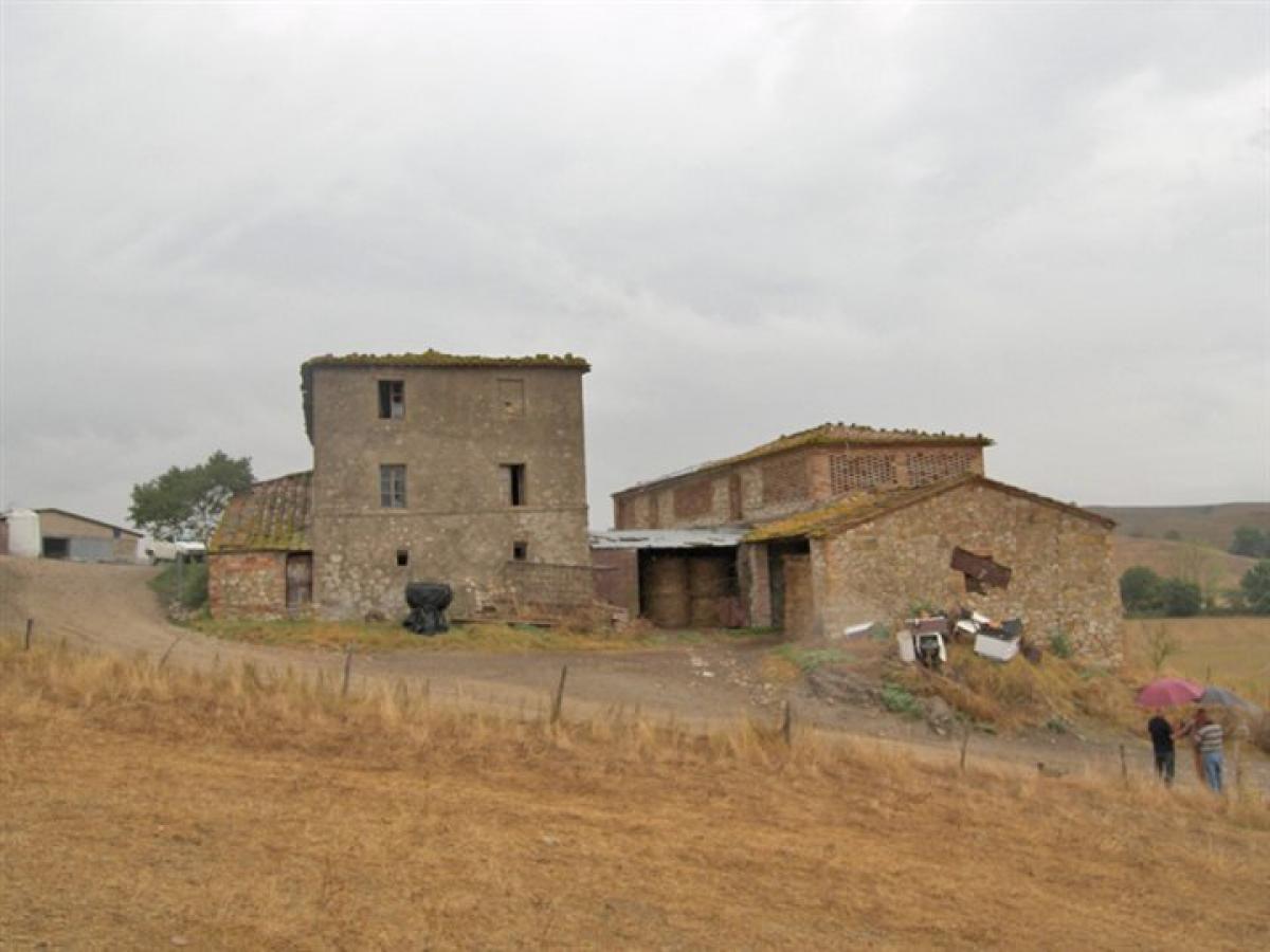 Picture of Home For Sale in Murlo, Tuscany, Italy