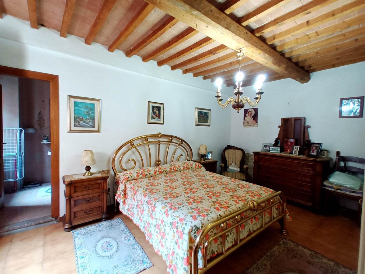 Picture of Apartment For Sale in Cetona, Tuscany, Italy