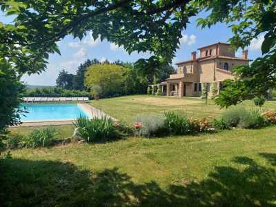 Home For Sale in Castiglione Del Lago, Italy