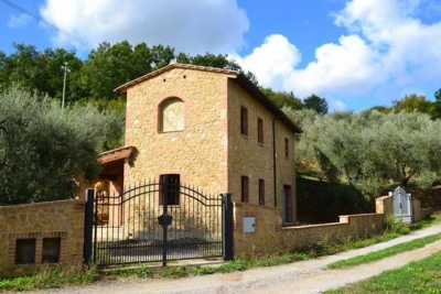 Apartment For Sale in Volterra, Italy