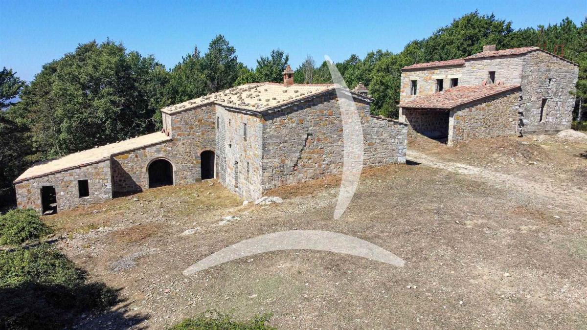 Picture of Home For Sale in Radicondoli, Tuscany, Italy