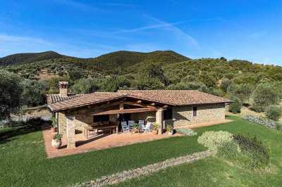 Home For Sale in Castiglione Della Pescaia, Italy