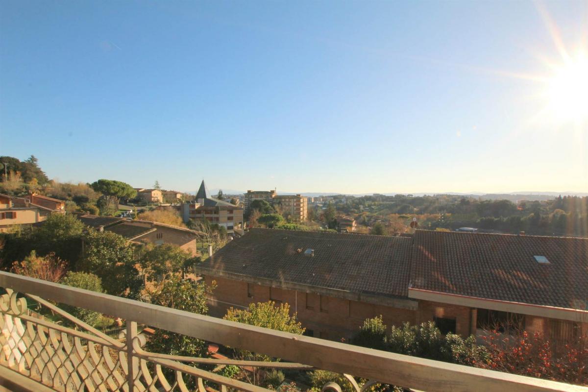 Picture of Apartment For Sale in Siena, Tuscany, Italy