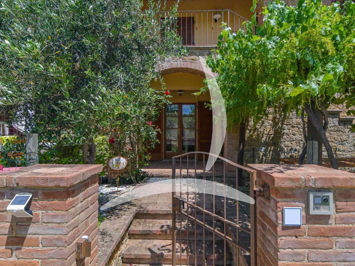 Picture of Apartment For Sale in Pienza, Tuscany, Italy