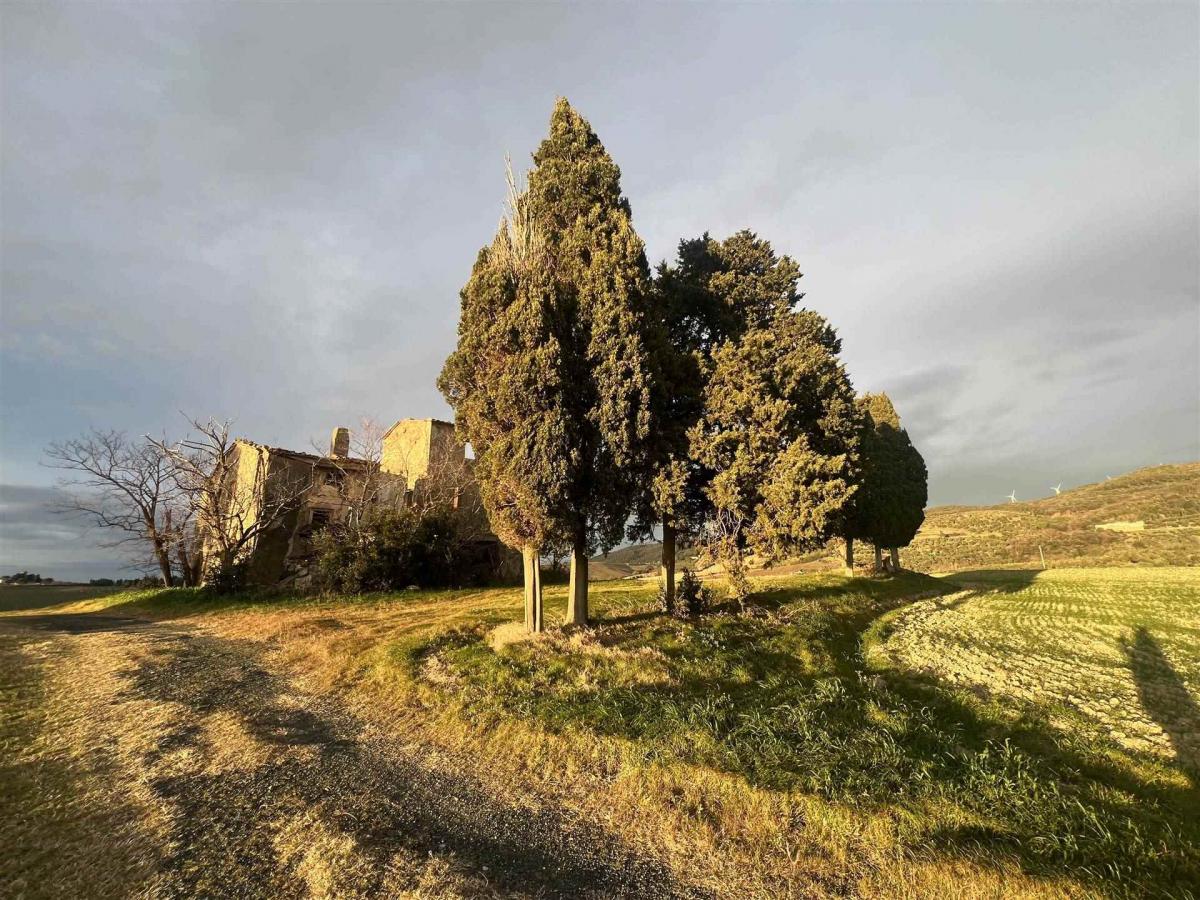 Picture of Home For Sale in Santa Luce, Tuscany, Italy