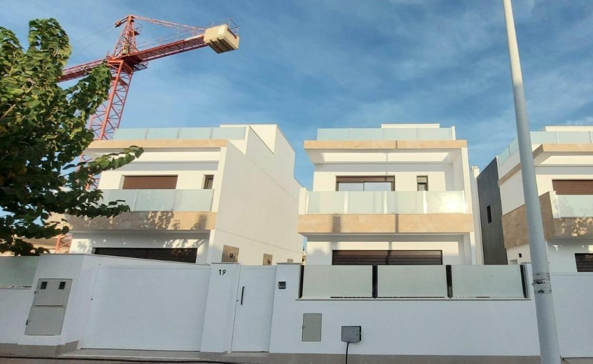 Picture of Villa For Sale in San Pedro Del Pinatar, Alicante, Spain