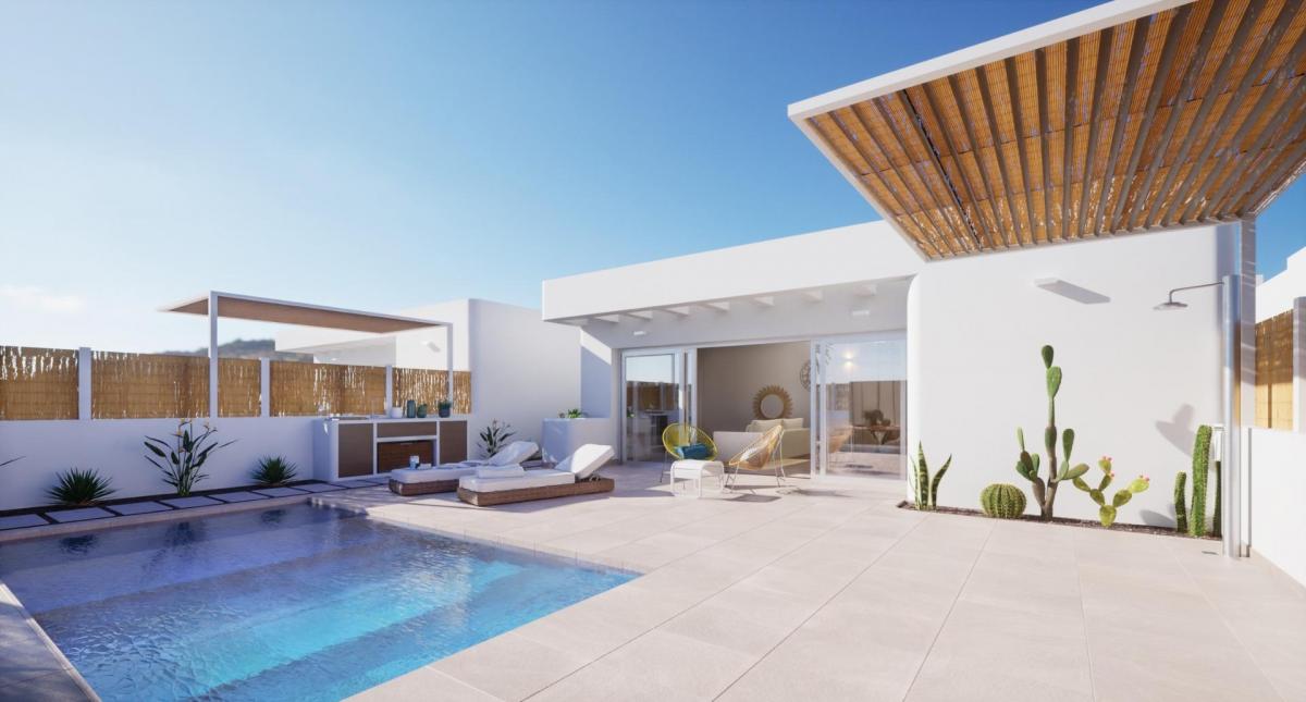 Picture of Villa For Sale in Los Alcazares, Alicante, Spain