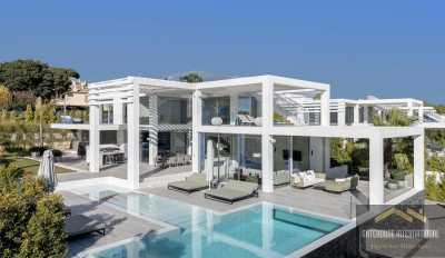 Villa For Sale in 