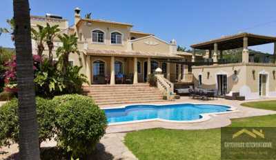 Villa For Sale in 