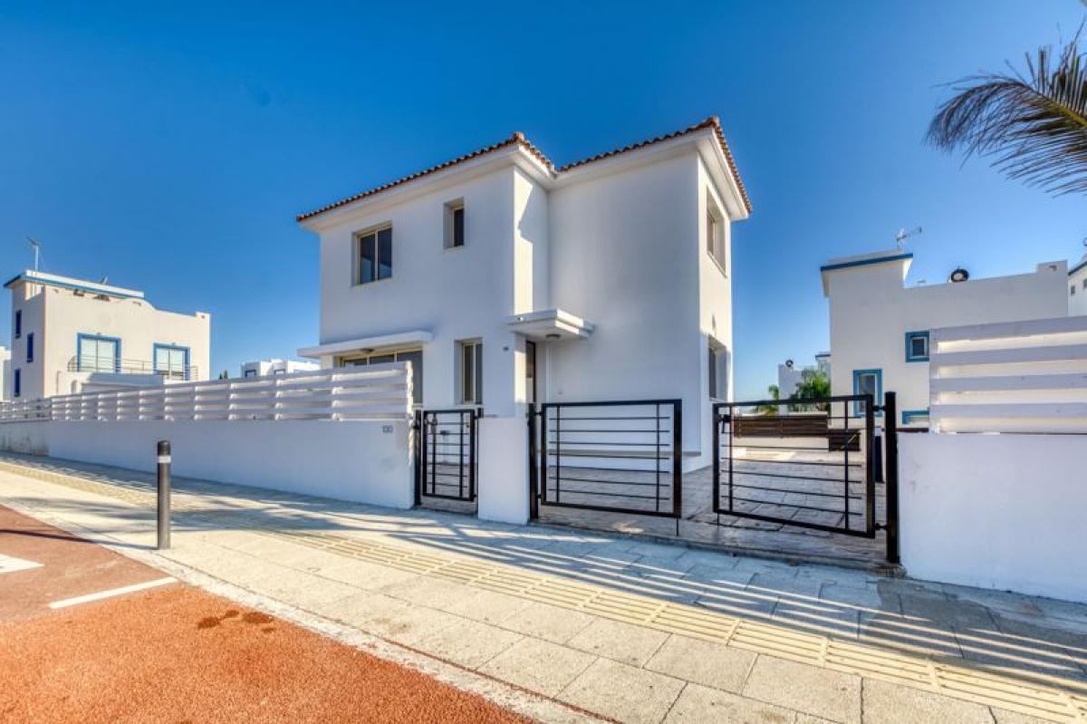 Picture of Villa For Sale in Kapparis, Famagusta, Cyprus