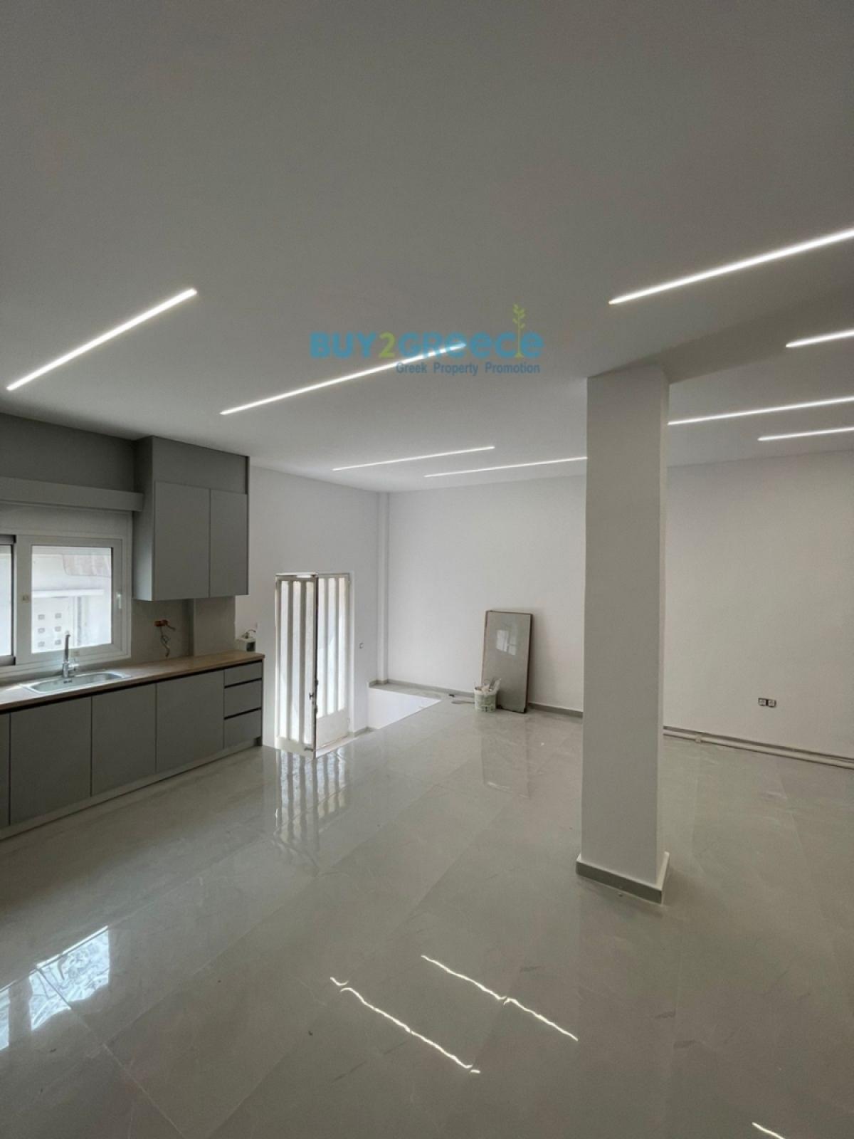 Picture of Apartment For Sale in Piraeus, Pontevedra, Greece