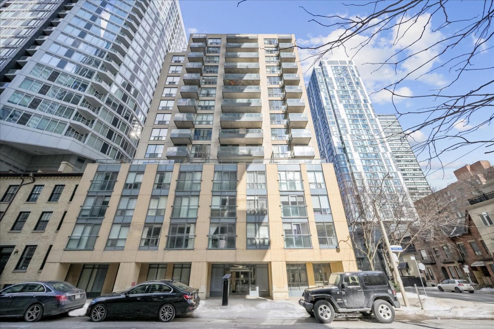 Picture of Condo For Sale in Toronto, Ontario, Canada