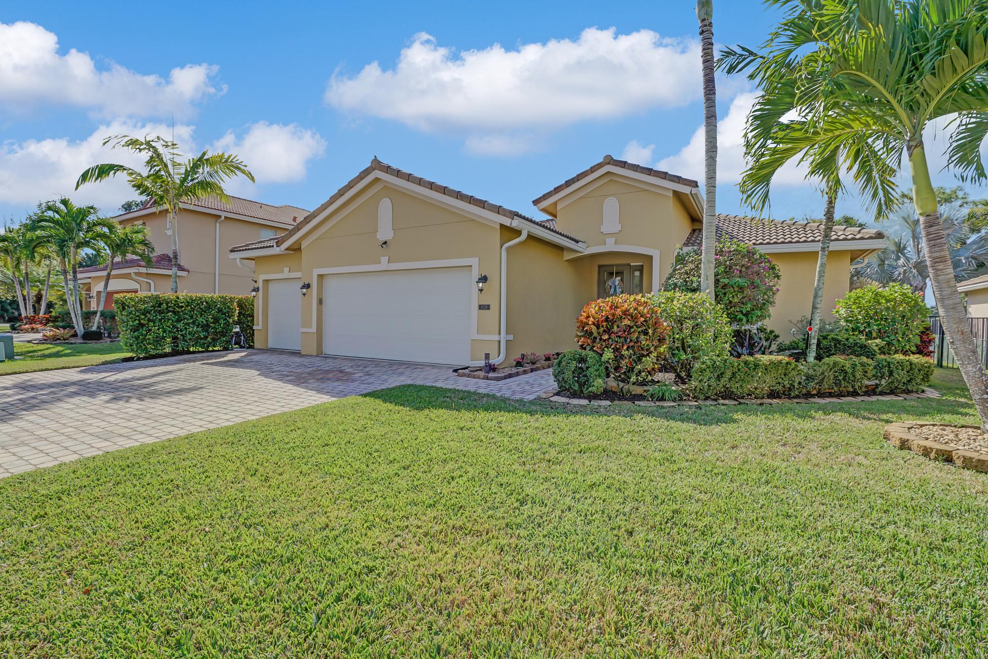 Picture of Home For Sale in West Palm Beach, Florida, United States