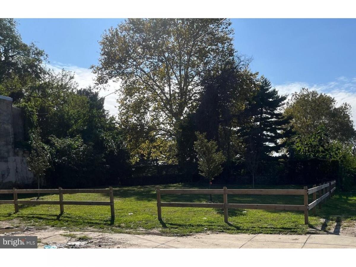 Picture of Residential Land For Sale in Philadelphia, Pennsylvania, United States