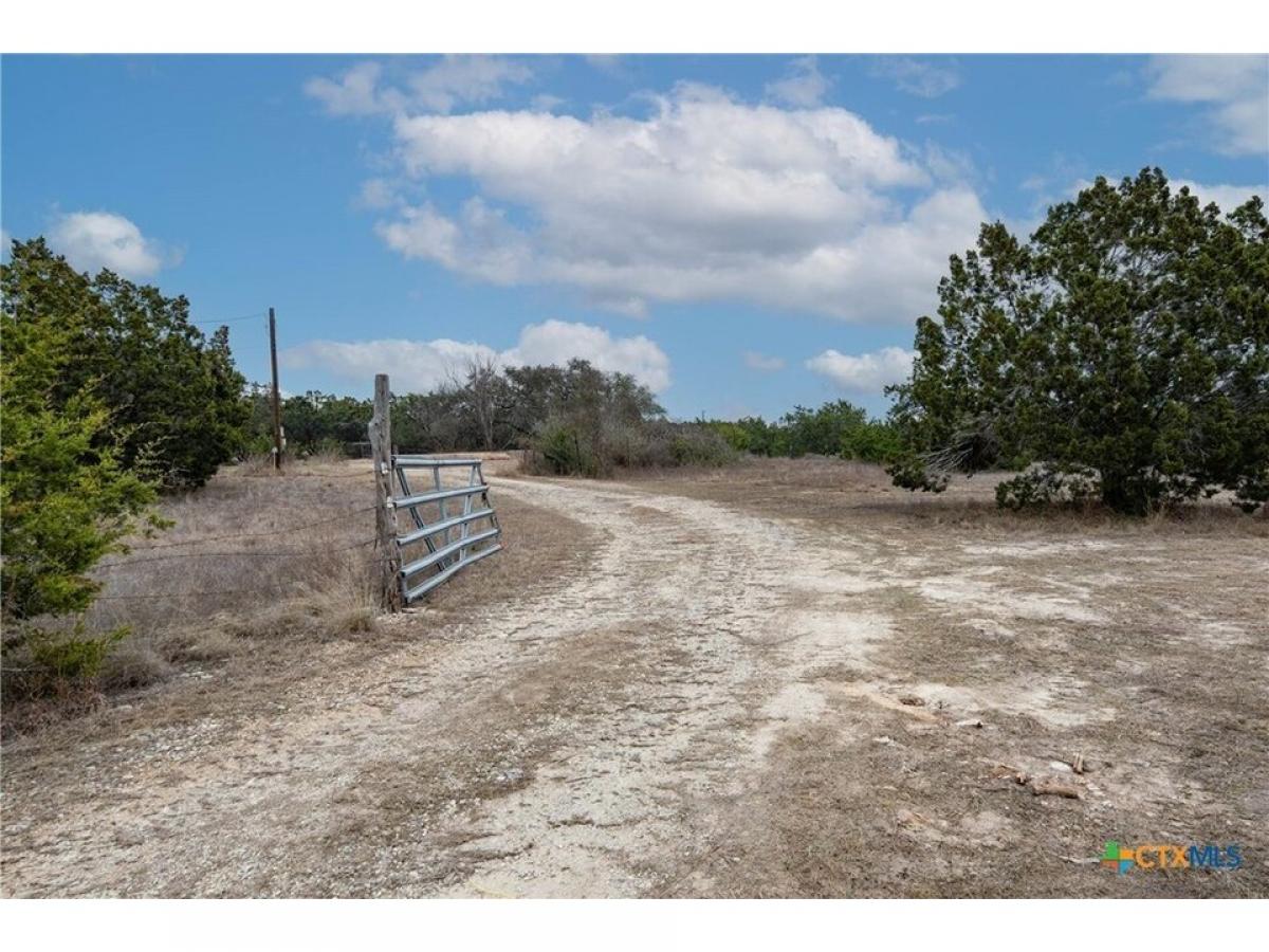 Picture of Residential Land For Sale in Wimberley, Texas, United States