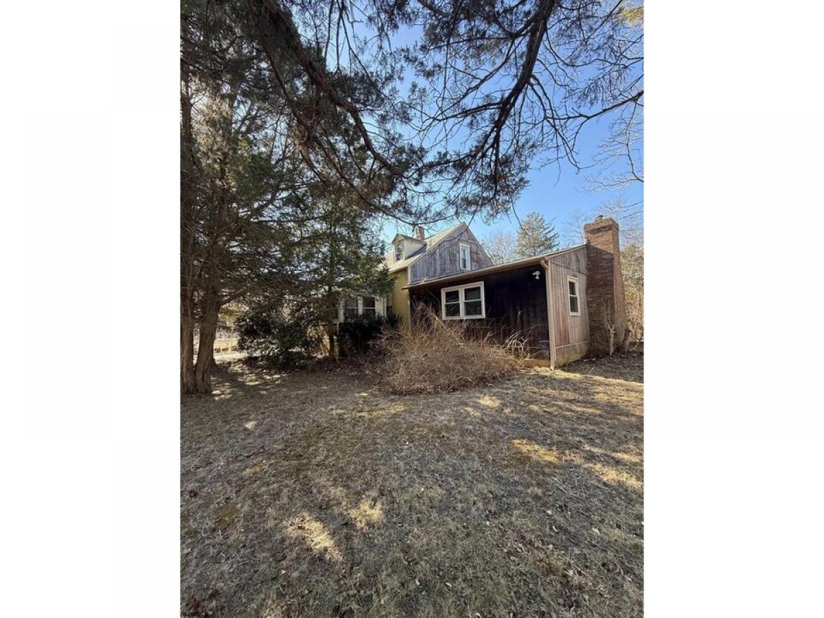 Picture of Home For Sale in Galloway Township, New Jersey, United States