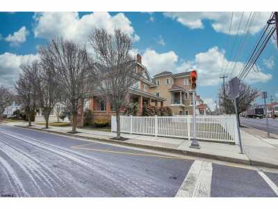 Home For Sale in Ventnor, New Jersey