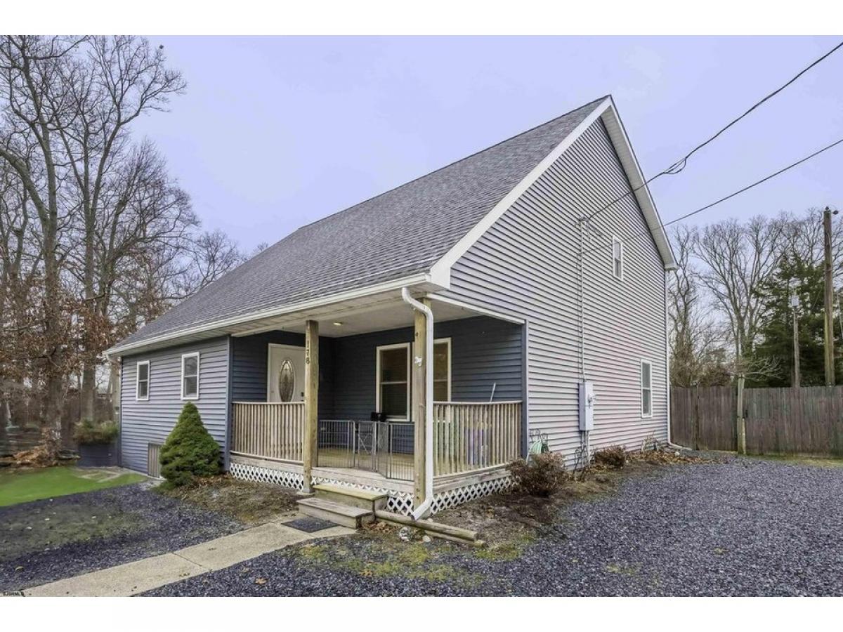 Picture of Home For Sale in Egg Harbor Township, New Jersey, United States