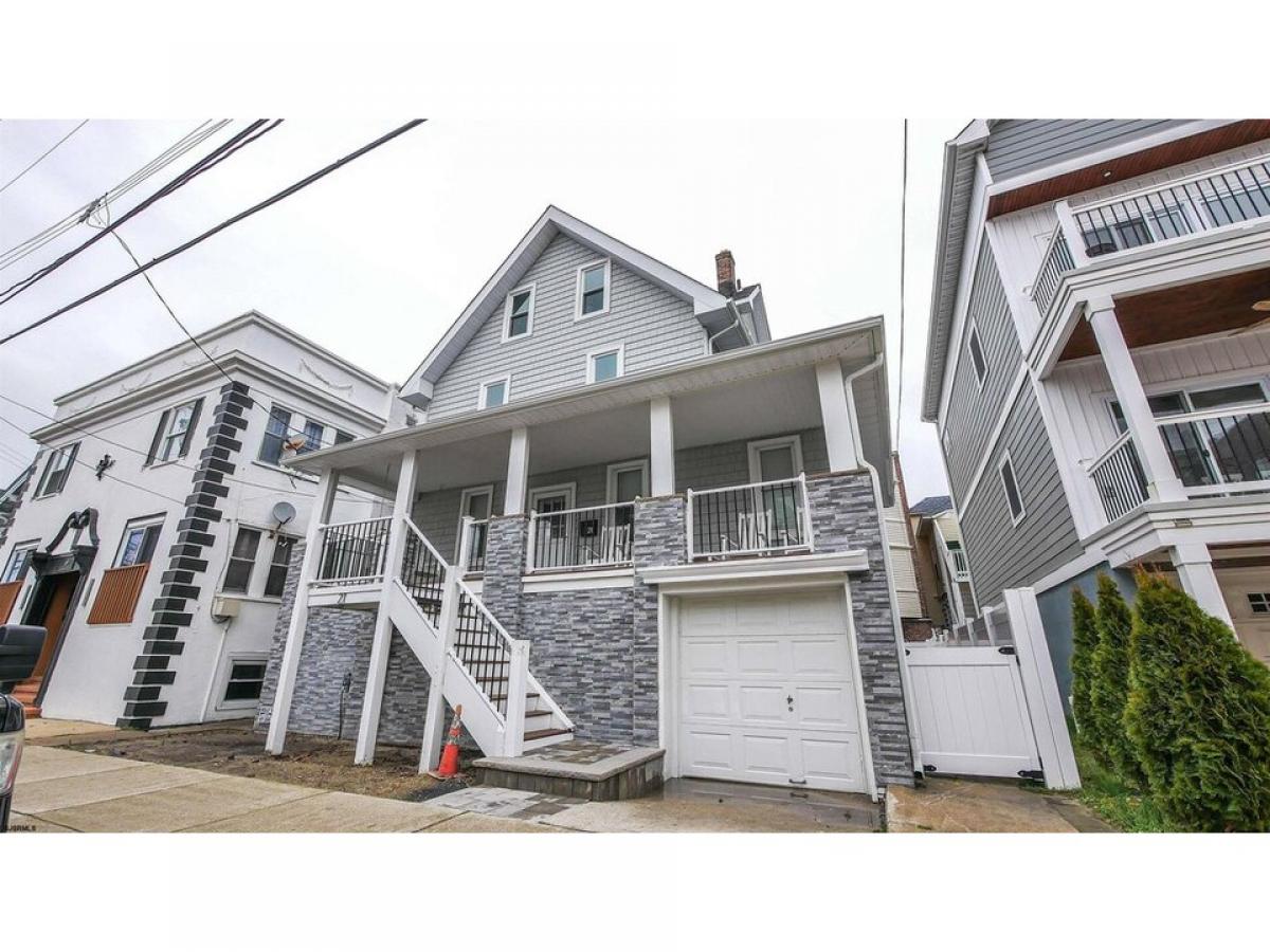 Picture of Home For Sale in Ventnor, New Jersey, United States