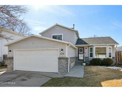 Home For Sale in West Jordan, Utah