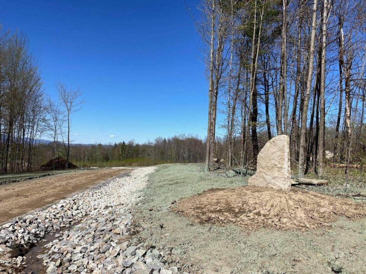 Picture of Residential Land For Sale in Gilford, New Hampshire, United States