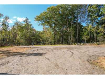 Home For Sale in Pittston, Maine