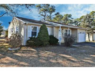 Home For Sale in Whiting, New Jersey