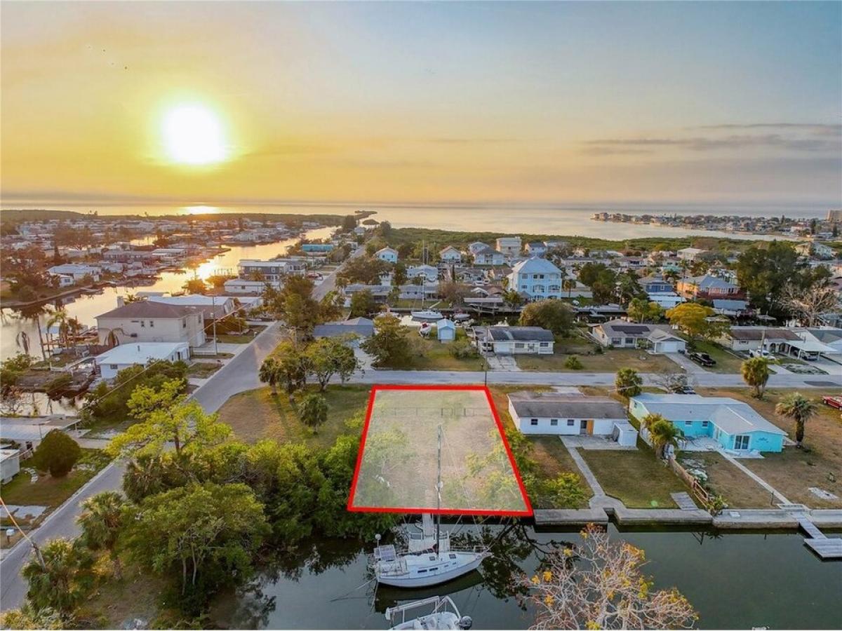 Picture of Residential Land For Sale in Hudson, Florida, United States