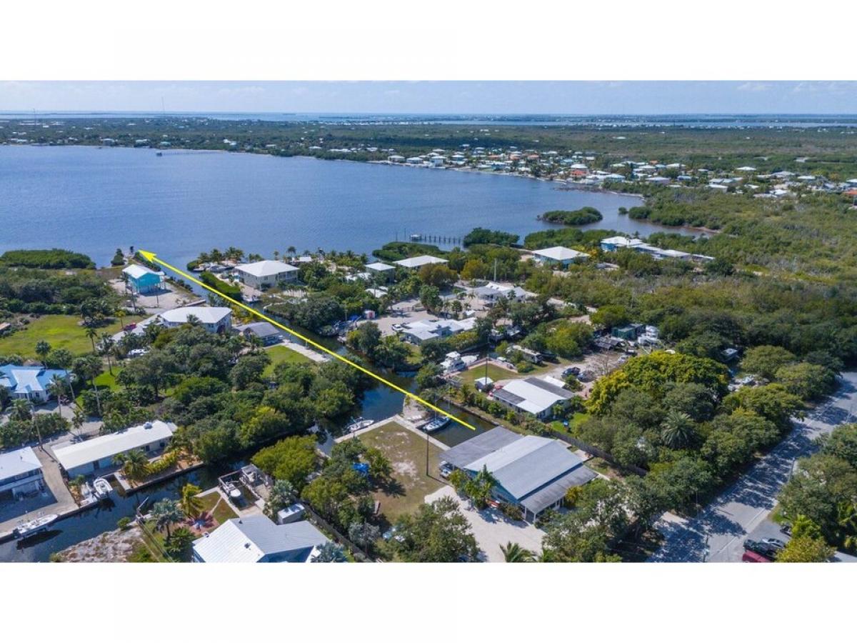 Picture of Home For Sale in Big Pine Key, Florida, United States