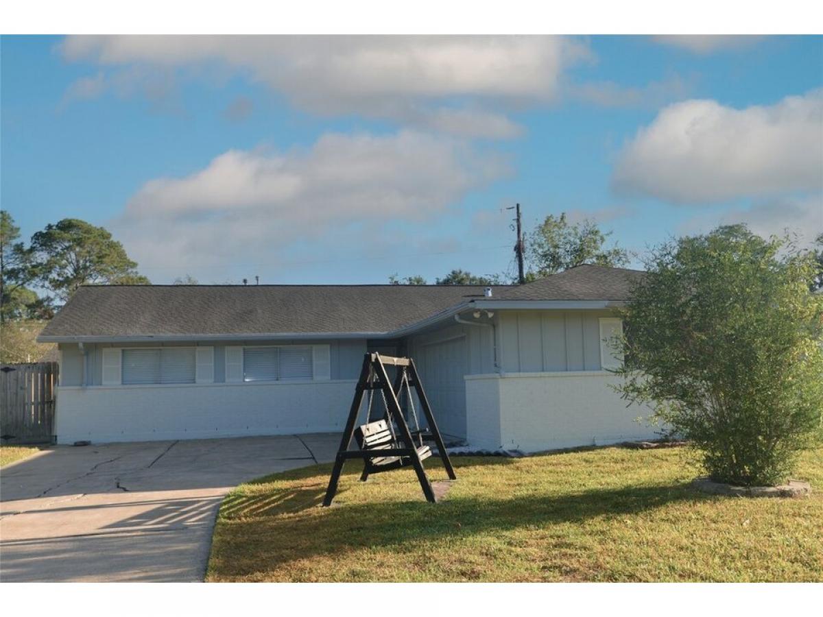 Picture of Home For Sale in Friendswood, Texas, United States