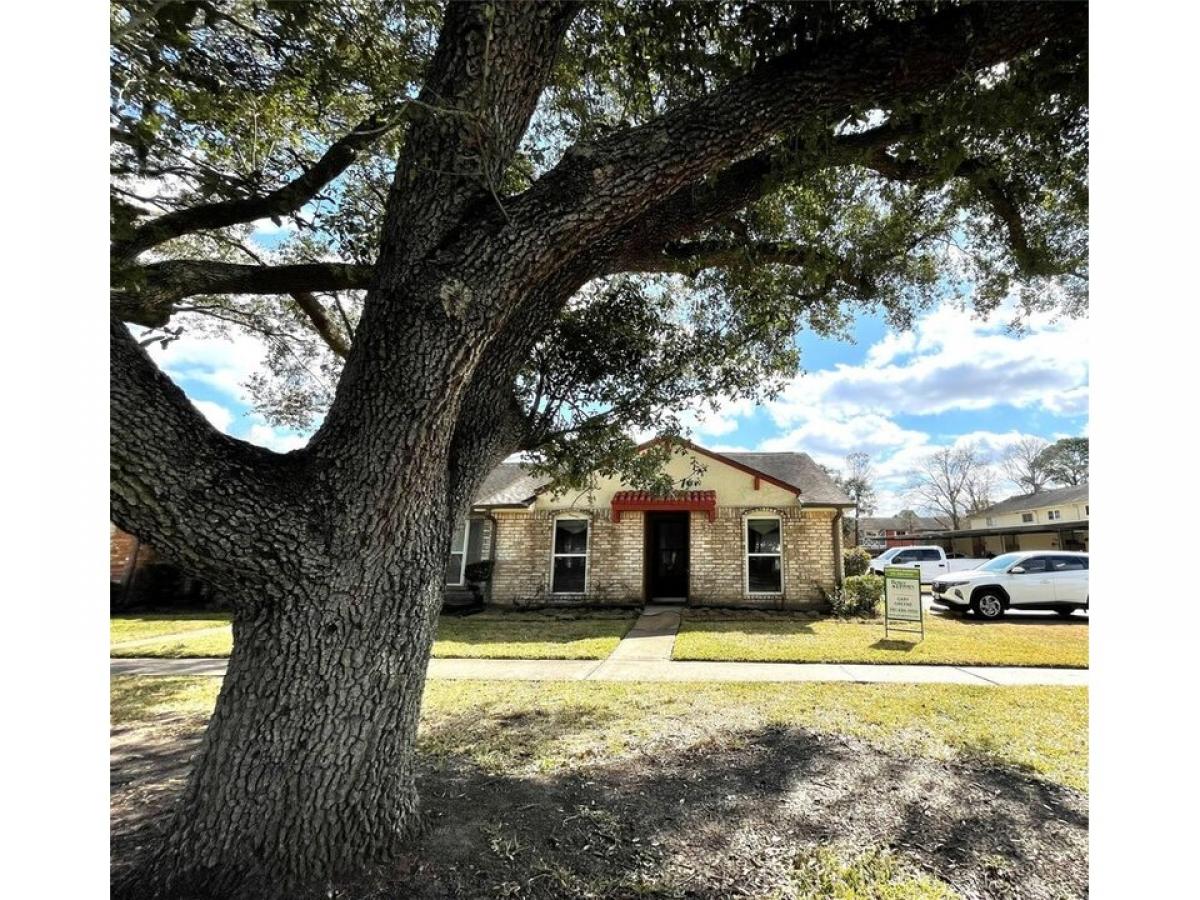 Picture of Home For Sale in Friendswood, Texas, United States