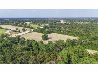 Residential Land For Sale in Magnolia, Texas