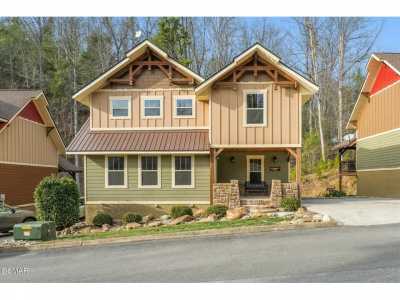 Home For Sale in Gatlinburg, Tennessee