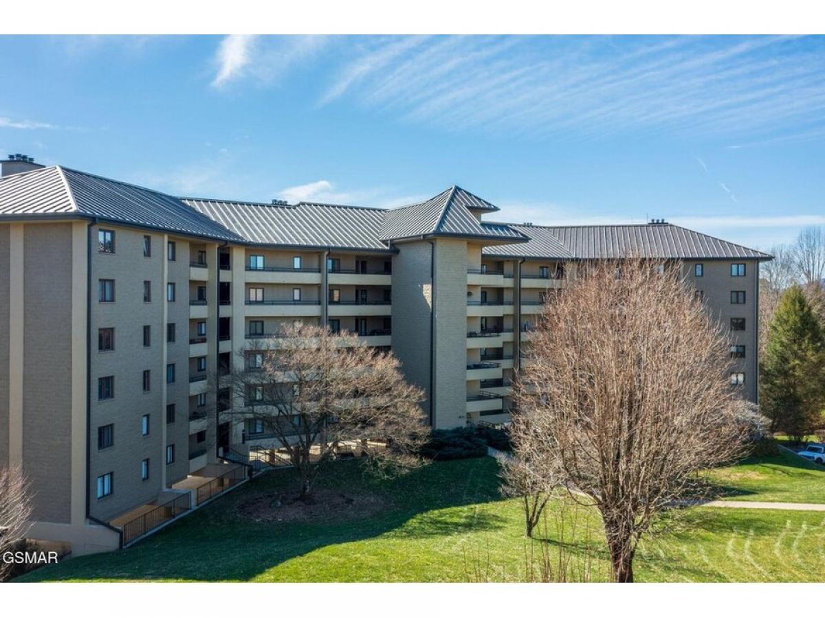 Picture of Home For Sale in Gatlinburg, Tennessee, United States