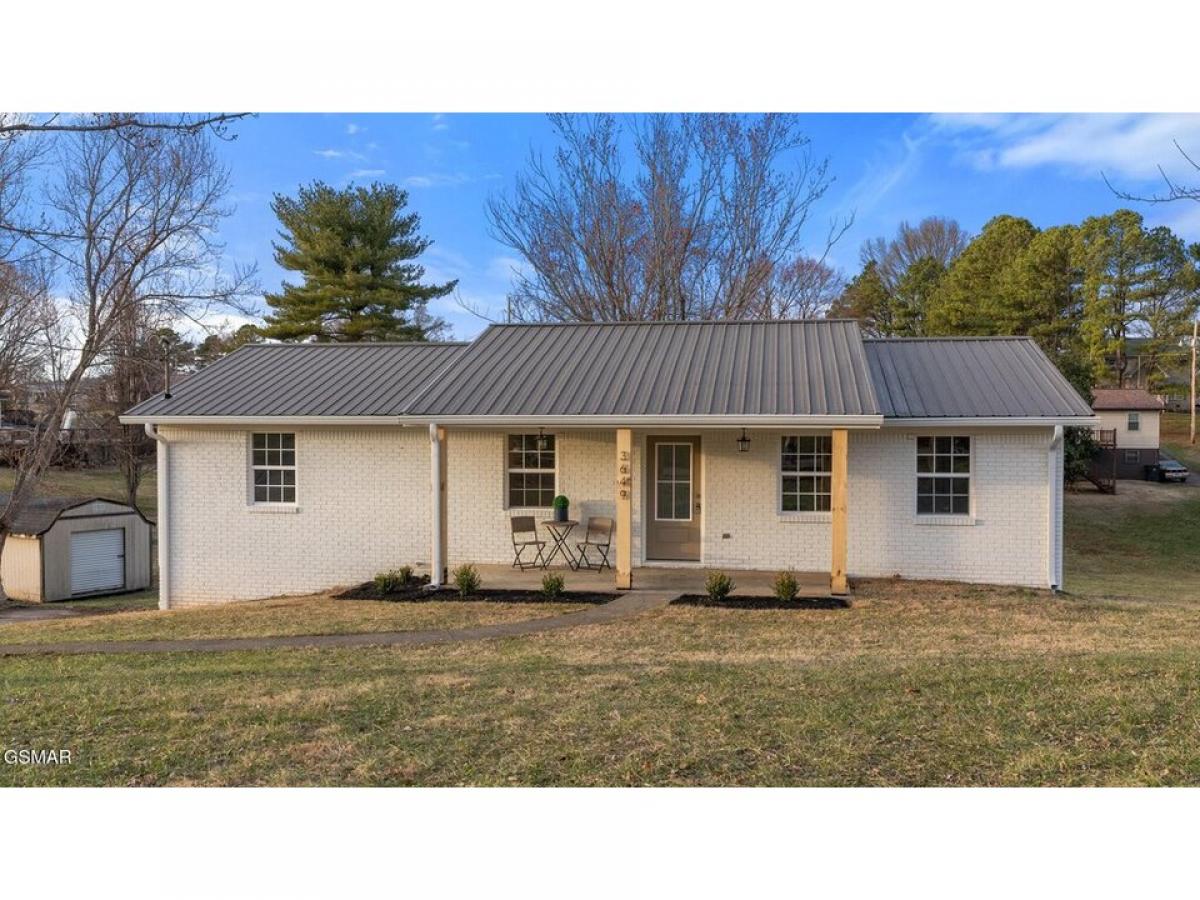 Picture of Home For Sale in Morristown, Tennessee, United States