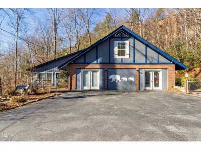 Home For Sale in Gatlinburg, Tennessee