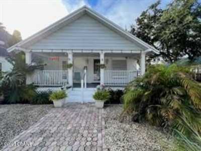 Home For Sale in New Smyrna Beach, Florida