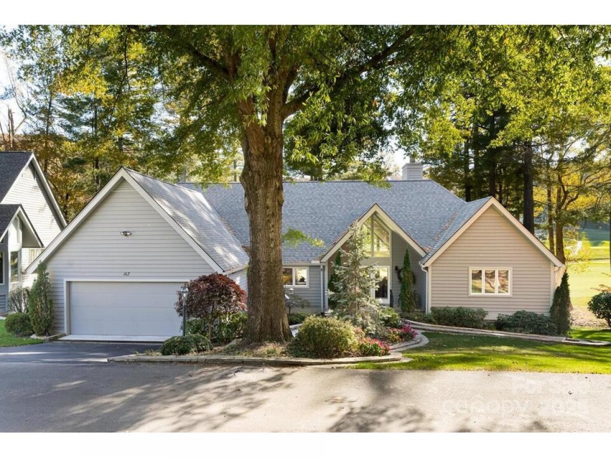 Picture of Home For Sale in Flat Rock, North Carolina, United States