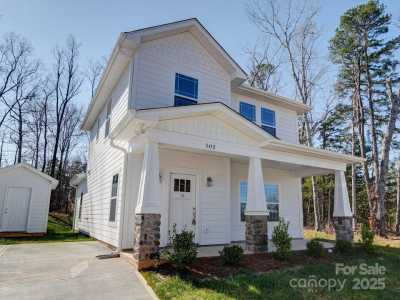 Home For Sale in Gastonia, North Carolina