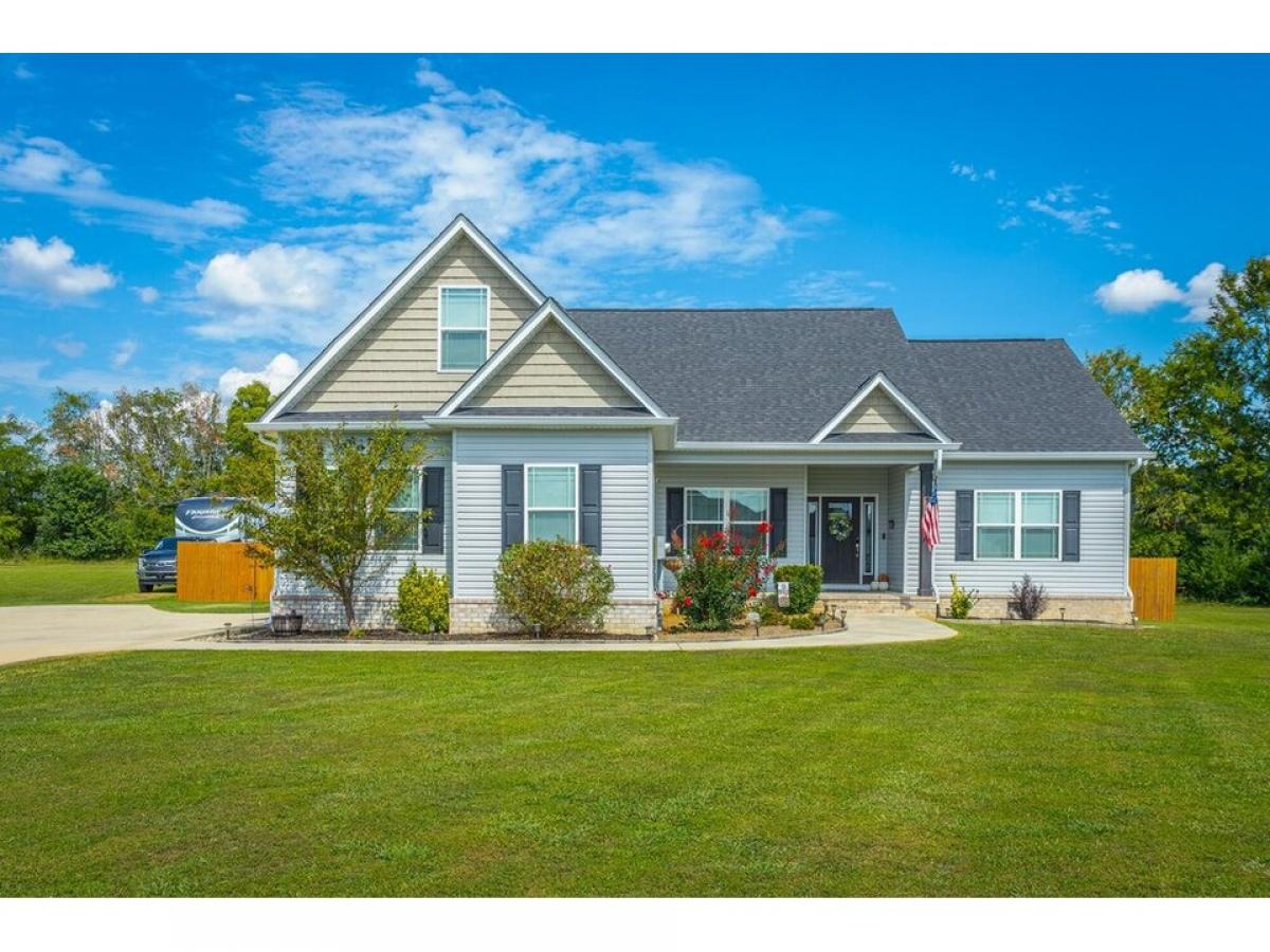 Picture of Home For Sale in Rock Spring, Georgia, United States