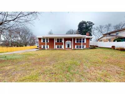 Home For Sale in Cleveland, Tennessee