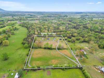 Home For Sale in Delano, Tennessee