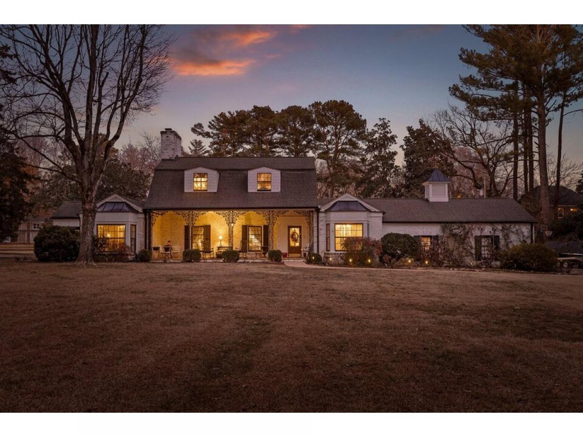 Picture of Home For Sale in Cleveland, Tennessee, United States