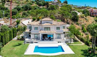 Villa For Sale in Benahavis, Spain