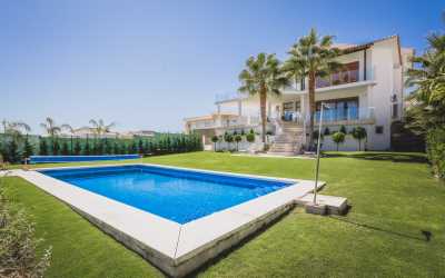 Villa For Sale in Benahavis, Spain